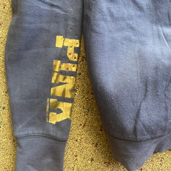 NWOT PINK 'U of M' Sweats Set - size sm & med - Picture 9 of 13